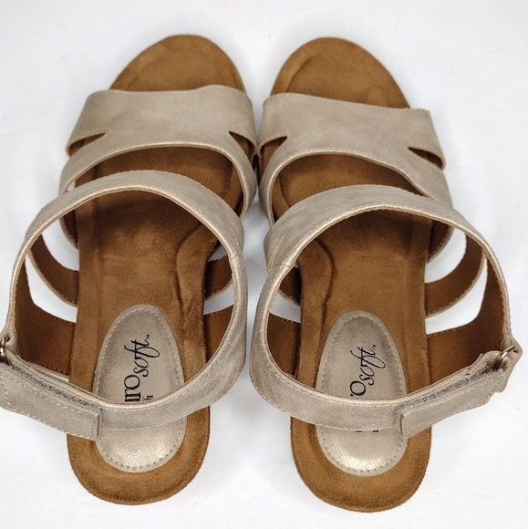 Euro By Soft Sadra Women's Gold Open Toe Comfort Wedge Sandals - Picture 8 of 15